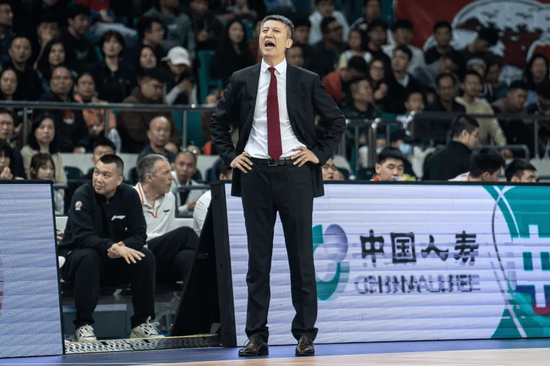 羊城晚报：郭士强重回国家队主帅位置 中国男篮的未来仍需寻找